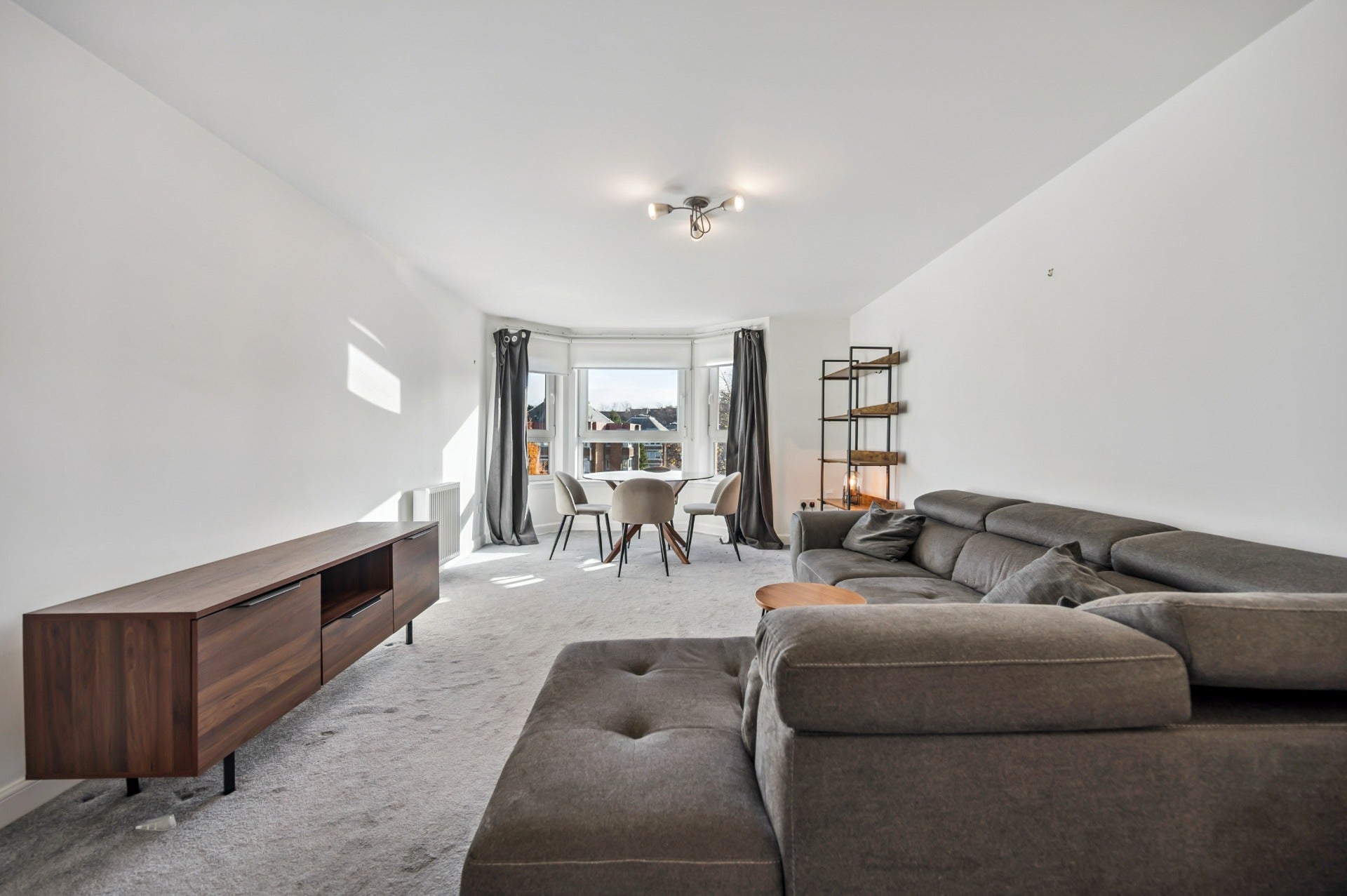 Flat Tantallon Road in Glasgow