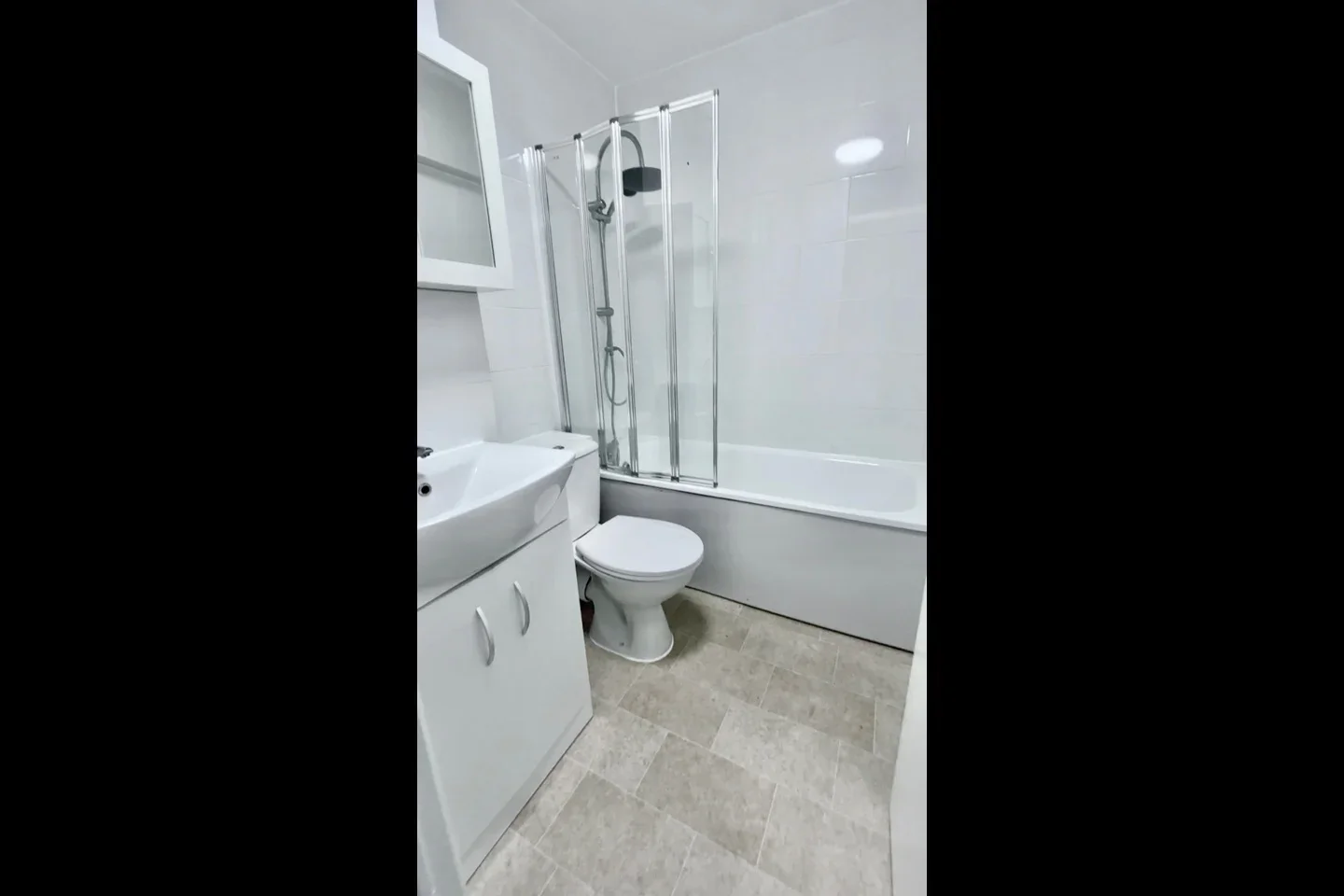 Flat Carmichael Close in Greater London
