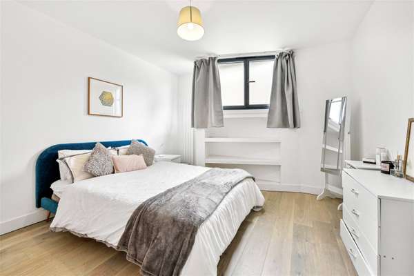 Flat Fulham High Street in Greater London