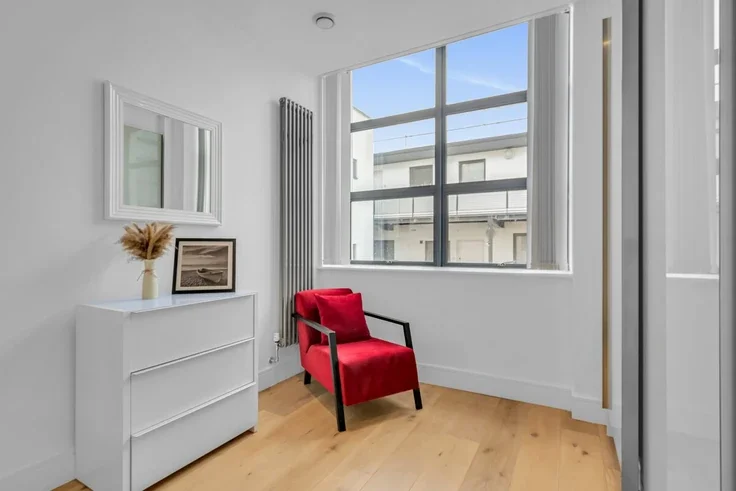 Flat Carlow Street in Greater London