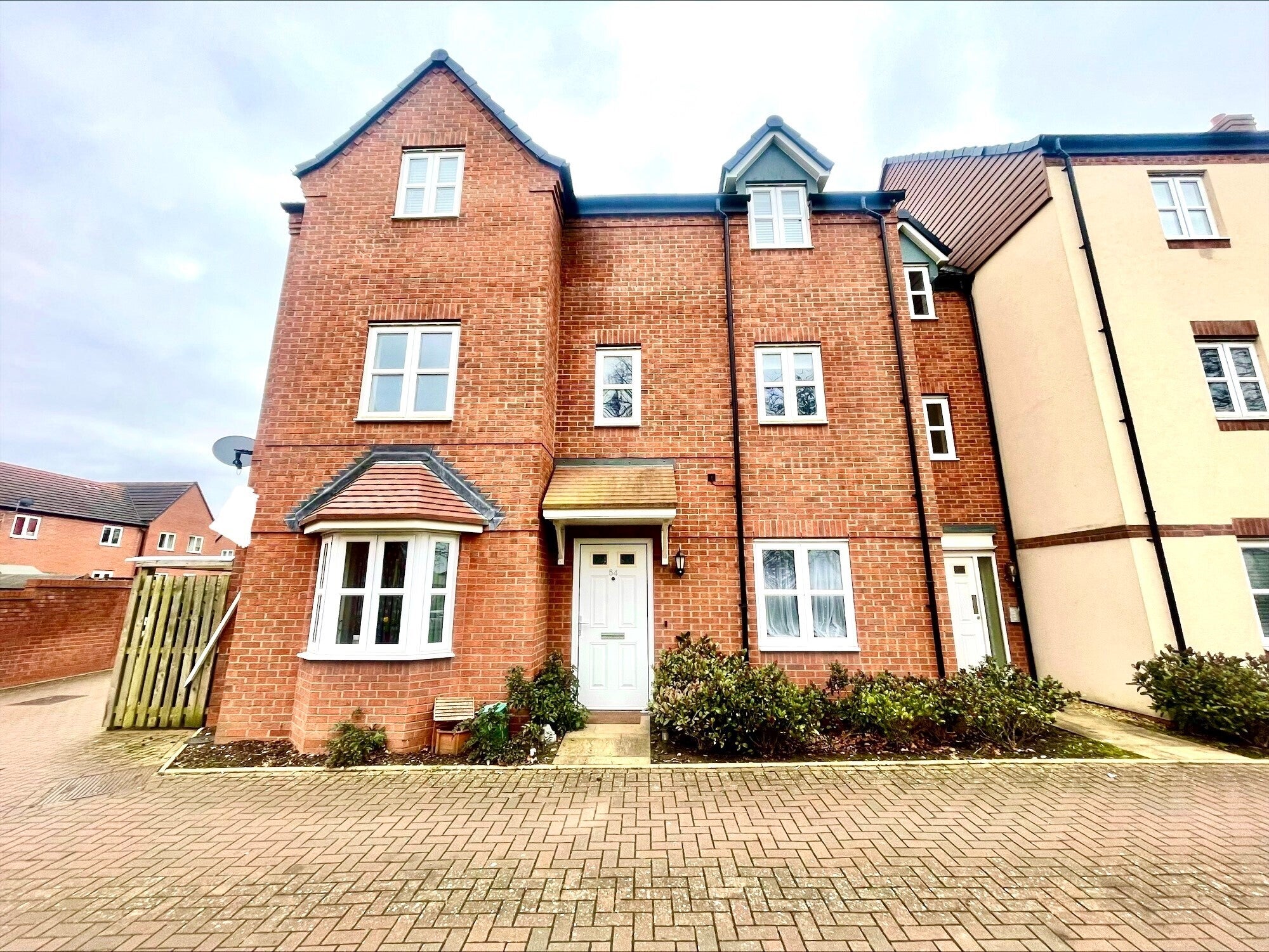 Flat Albert Close in Stratford-on-Avon