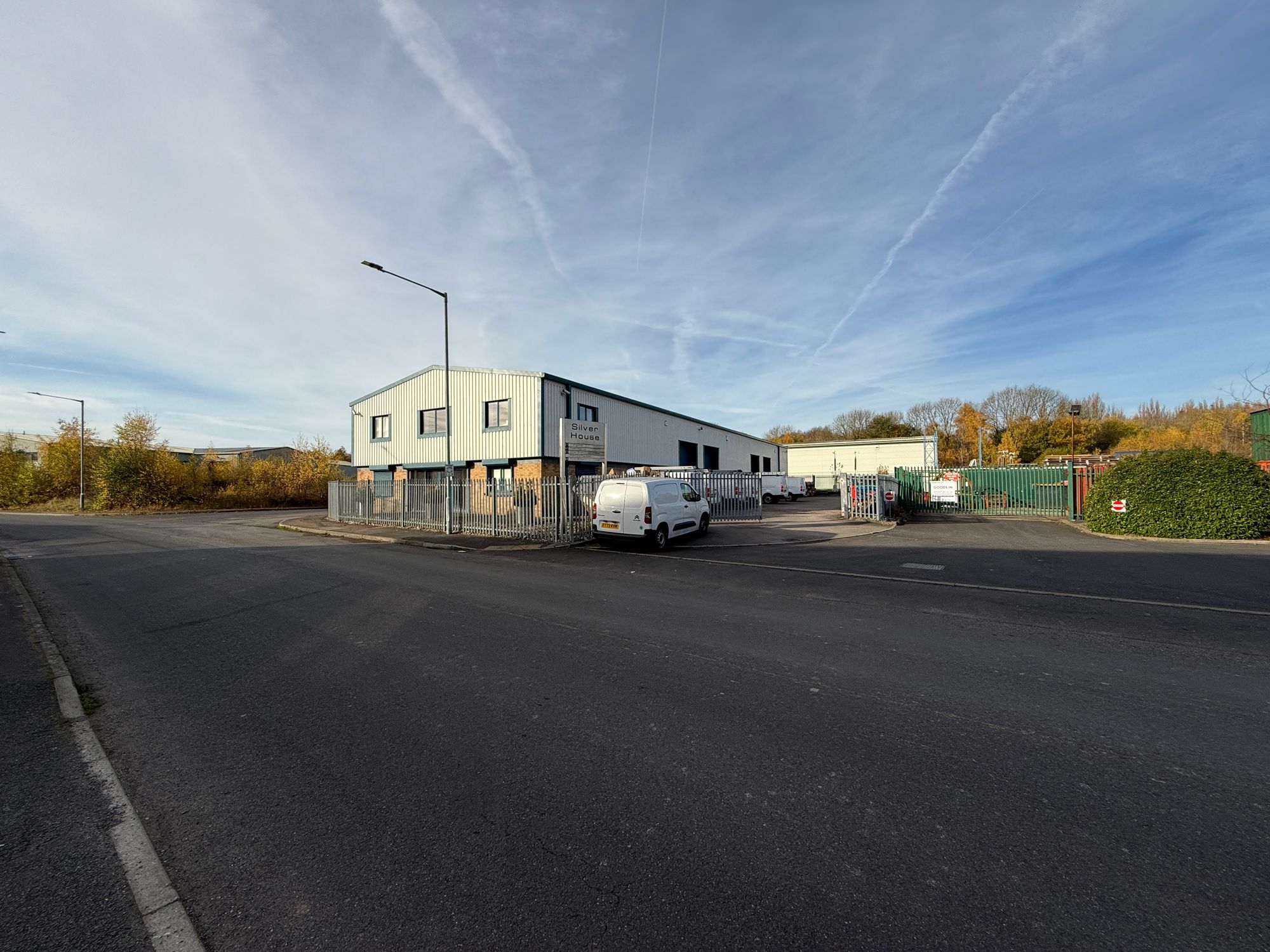 Flat Griffin Close in Staveley