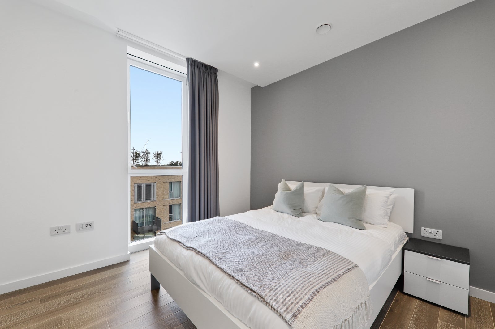 Flat Fortunes Walk in Greater London