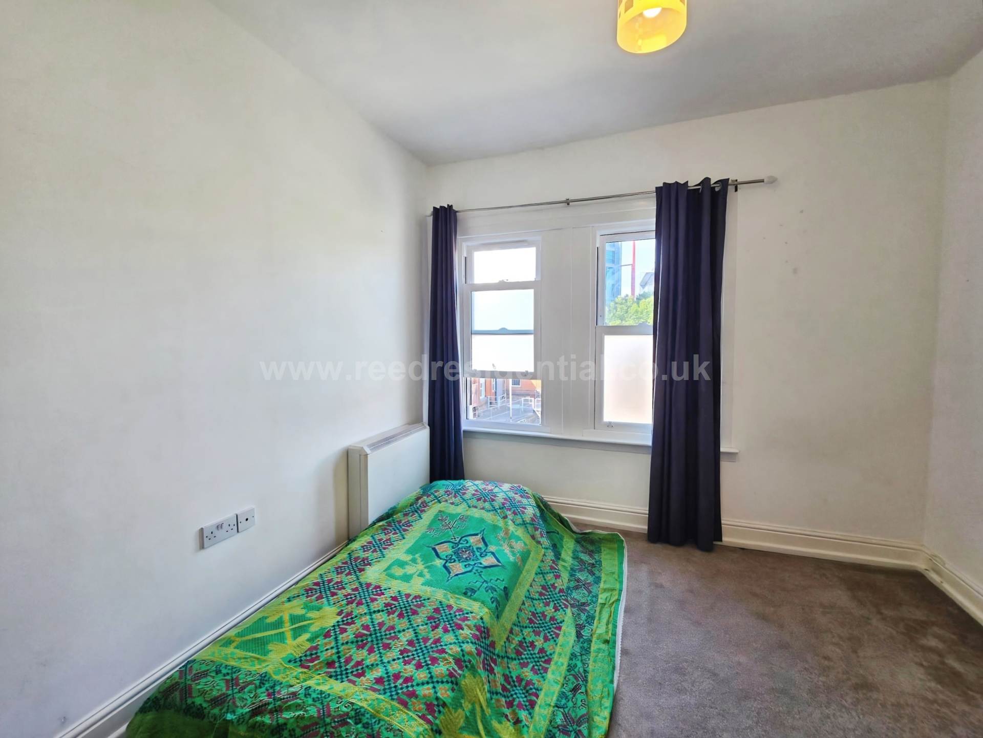 Flat Clifftown Road in Southend-on-Sea