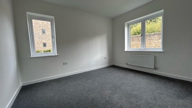 Flat Laver Drive in Chesterfield