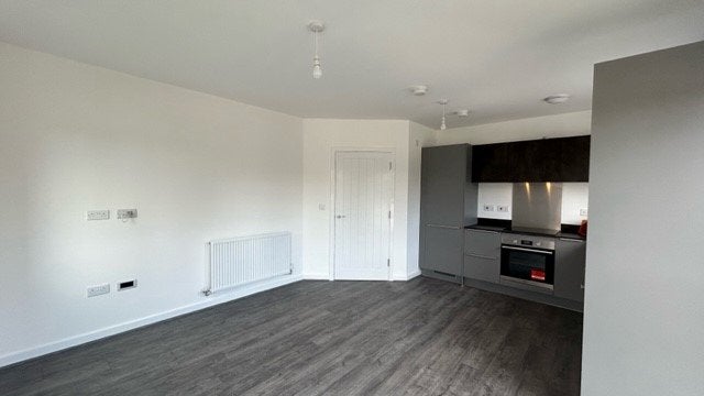 Flat Laver Drive in Chesterfield