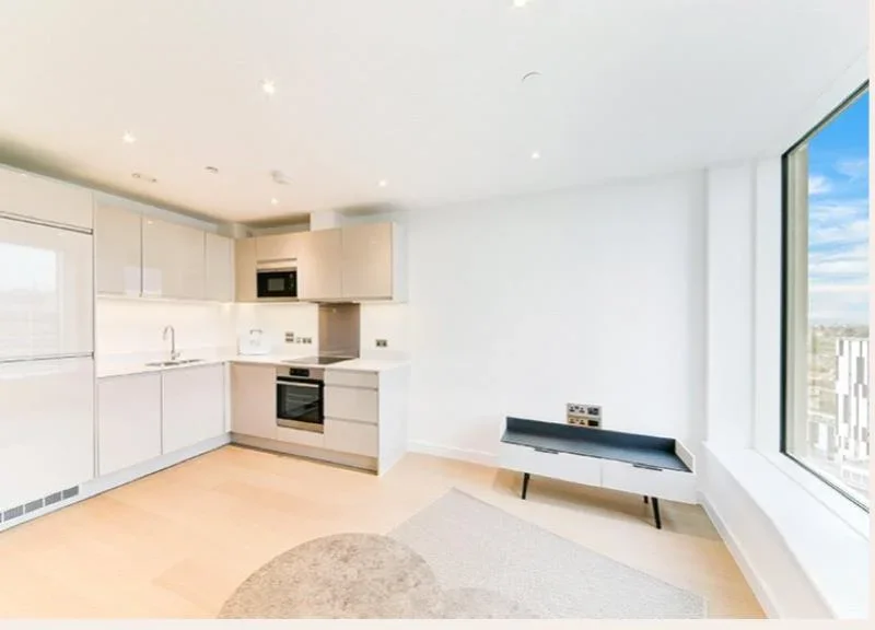 Flat Cambridge Road in Greater London