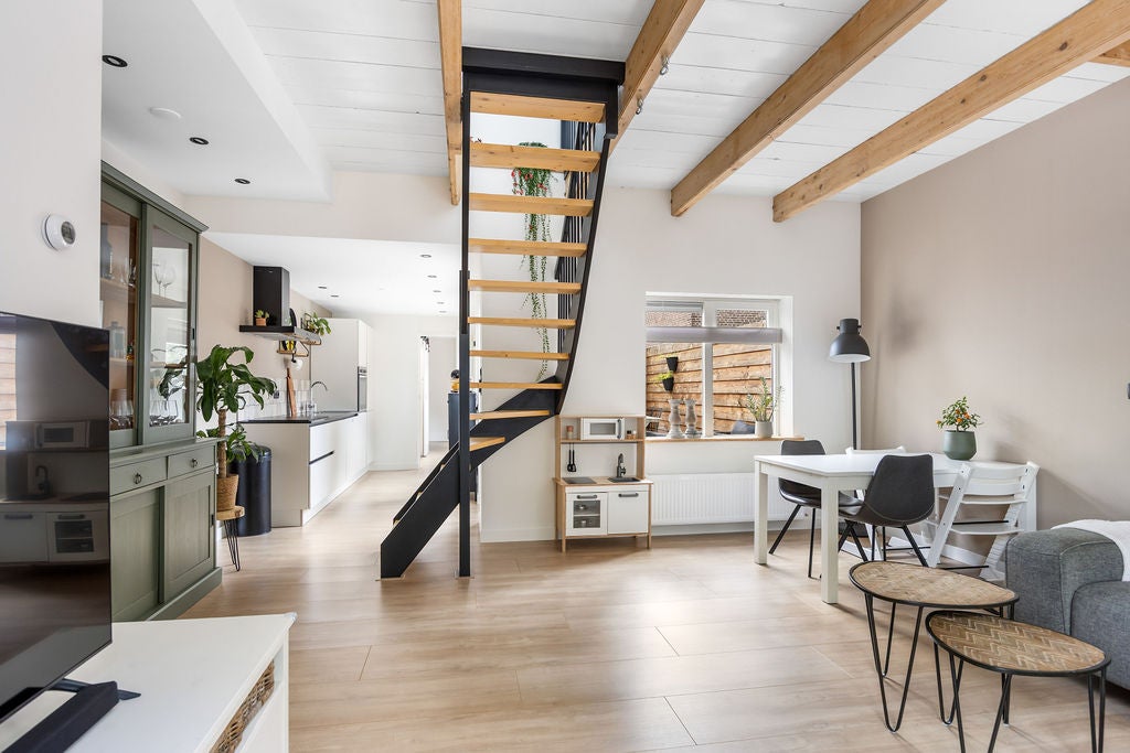 Tussenwoning te koop: Looxmastraat 44, Sneek