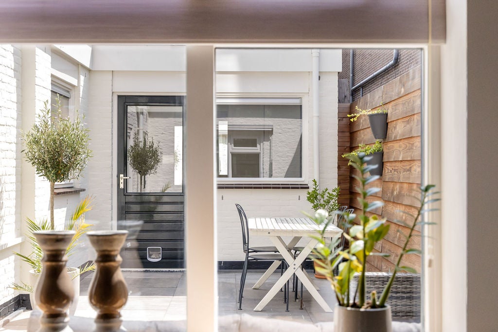 Tussenwoning te koop: Looxmastraat 44, Sneek