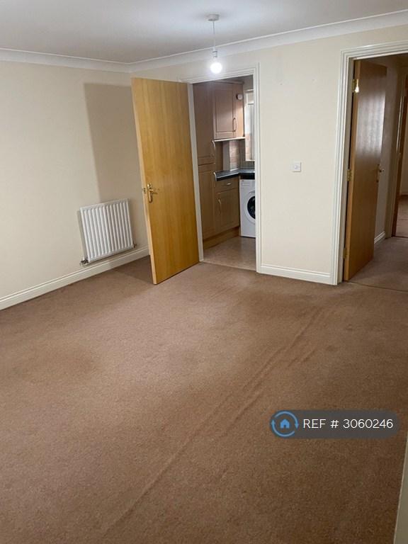 Flat Kimberley Close in Hedge End