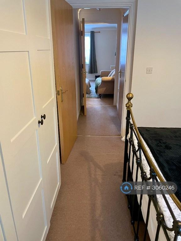 Flat Kimberley Close in Hedge End