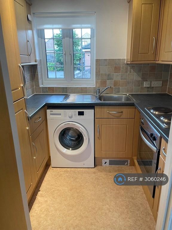 Flat Kimberley Close in Hedge End