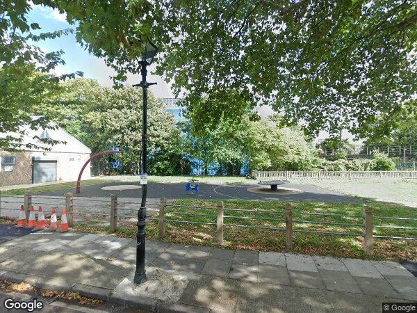 Flat Polydamas Close in Greater London
