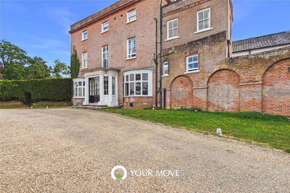 Flat Norwich Road in South Norfolk