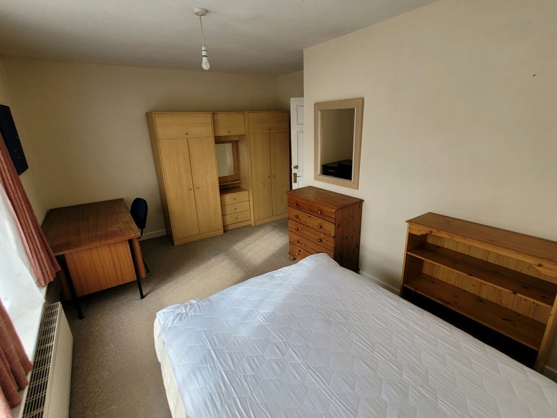 Room Ridley Road in Bournemouth