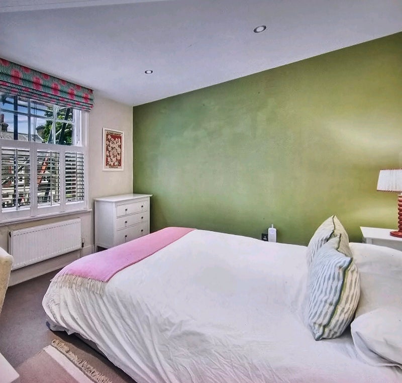 Room South Hill Park in Greater London