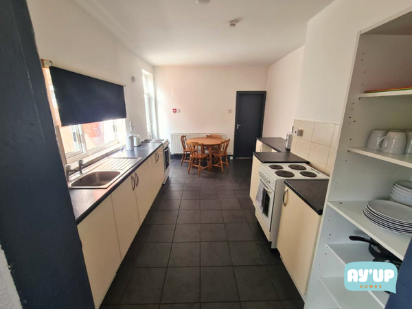 Room Highfield Road in Doncaster