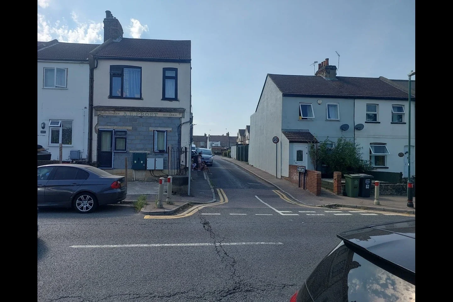 Flat Harmer Road in Dartford