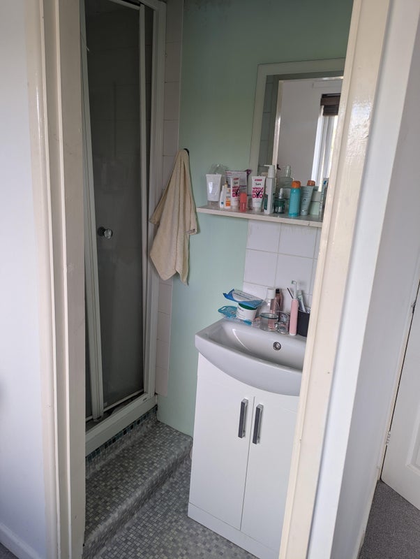 Room Kidder Road in Braintree