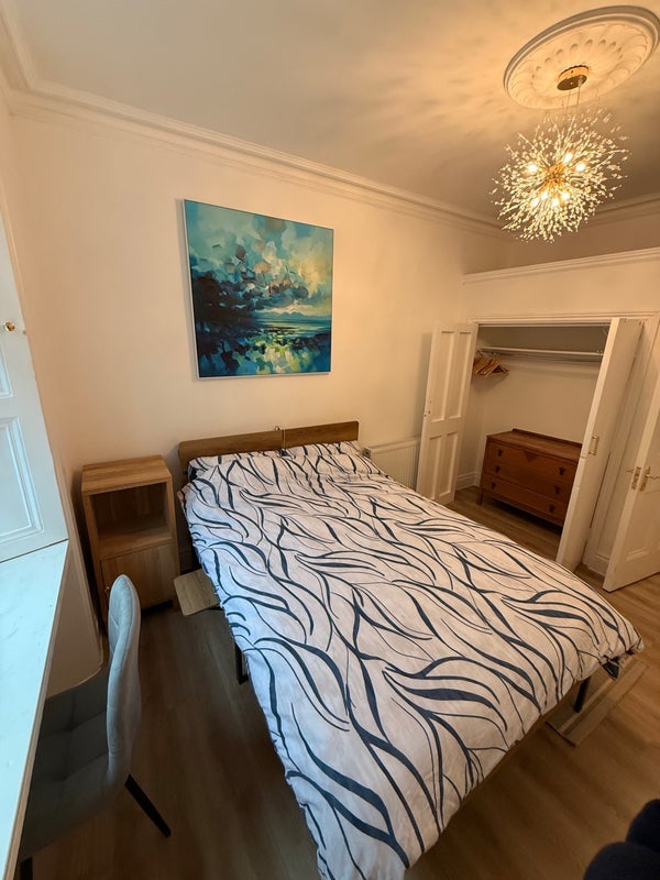 Room Warrender Park Road in City of Edinburgh