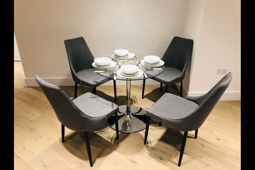 Flat Exchange Gardens in Greater London