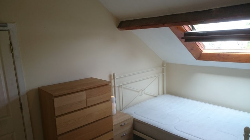 Room Brundretts Road in Manchester