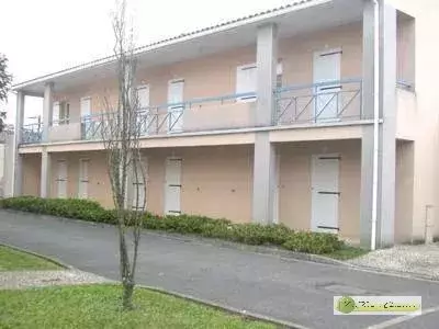 Flat Impasse Félix Nadar in Angoulême