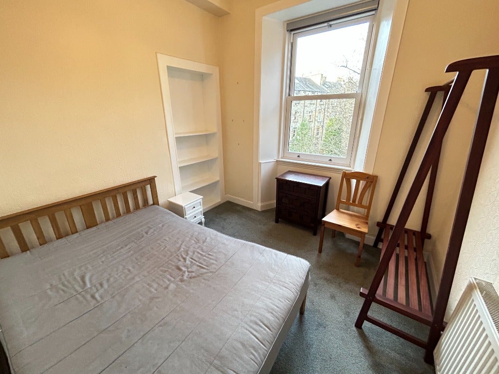 Flat Tarvit Street in City of Edinburgh