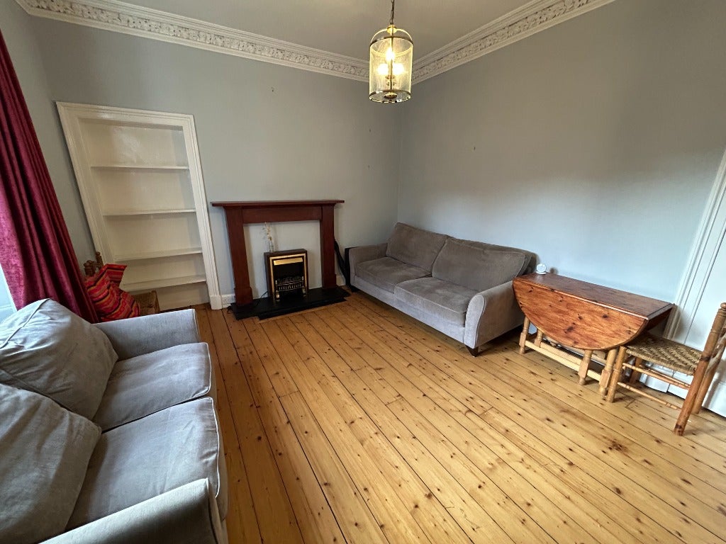 Flat Tarvit Street in City of Edinburgh