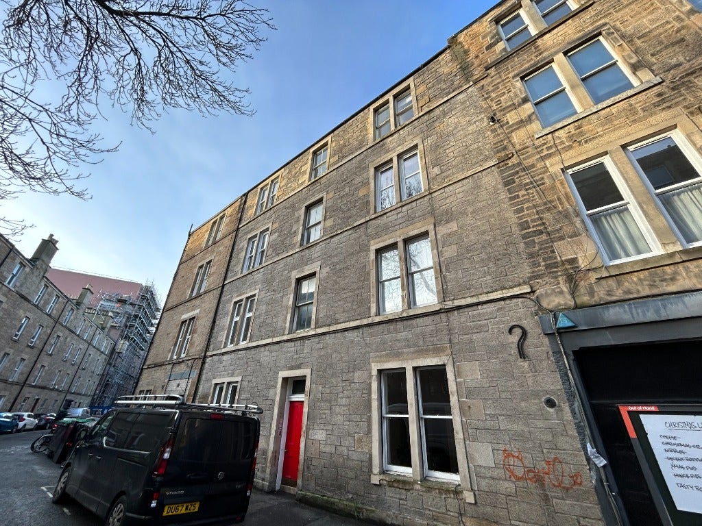 Flat Tarvit Street in City of Edinburgh