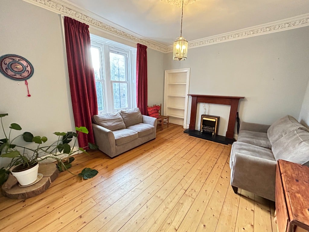 Flat Tarvit Street in City of Edinburgh