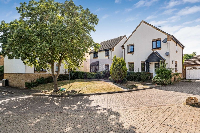 Flat Slade End in Epping Forest