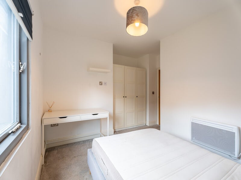 Room Back Brunswick Street in Leeds