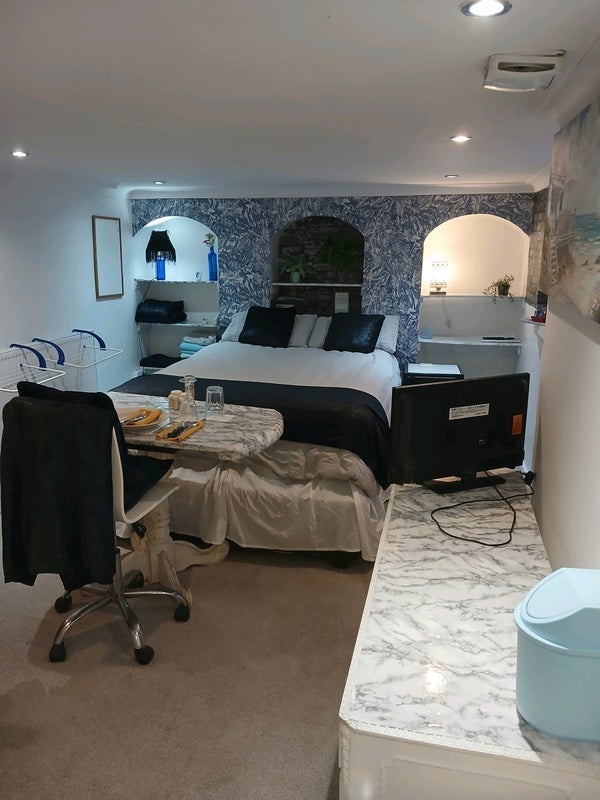 Room St Phillips Avenue in Maidstone