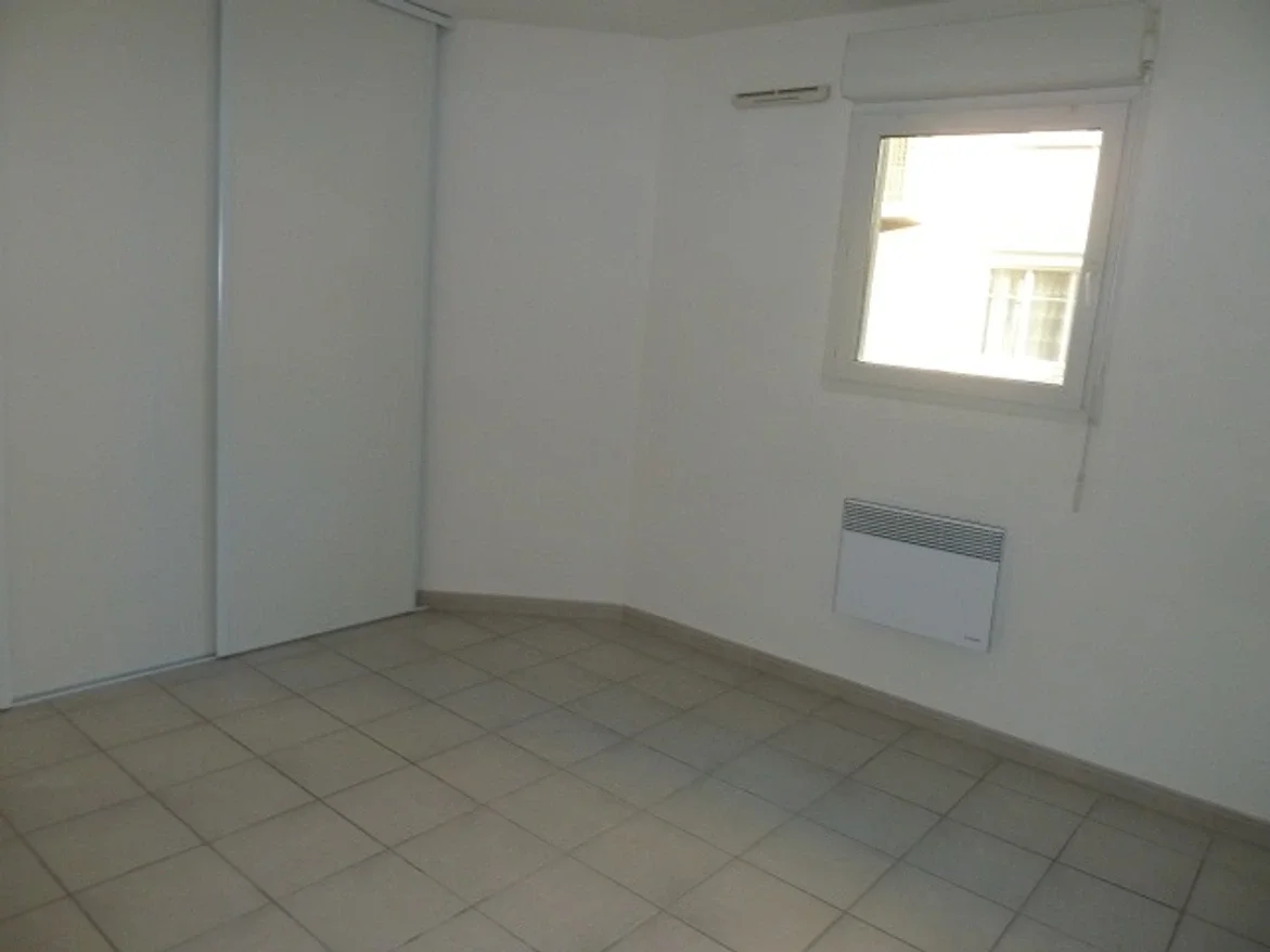 Flat Rue Paul Painlevé in Nîmes