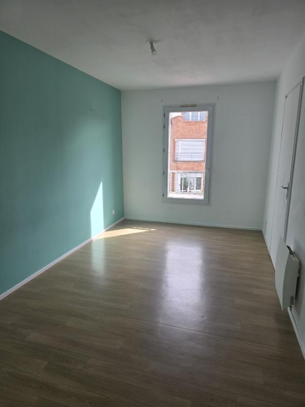 Flat Rue du Bois d'Amour in Charleville-Mézières