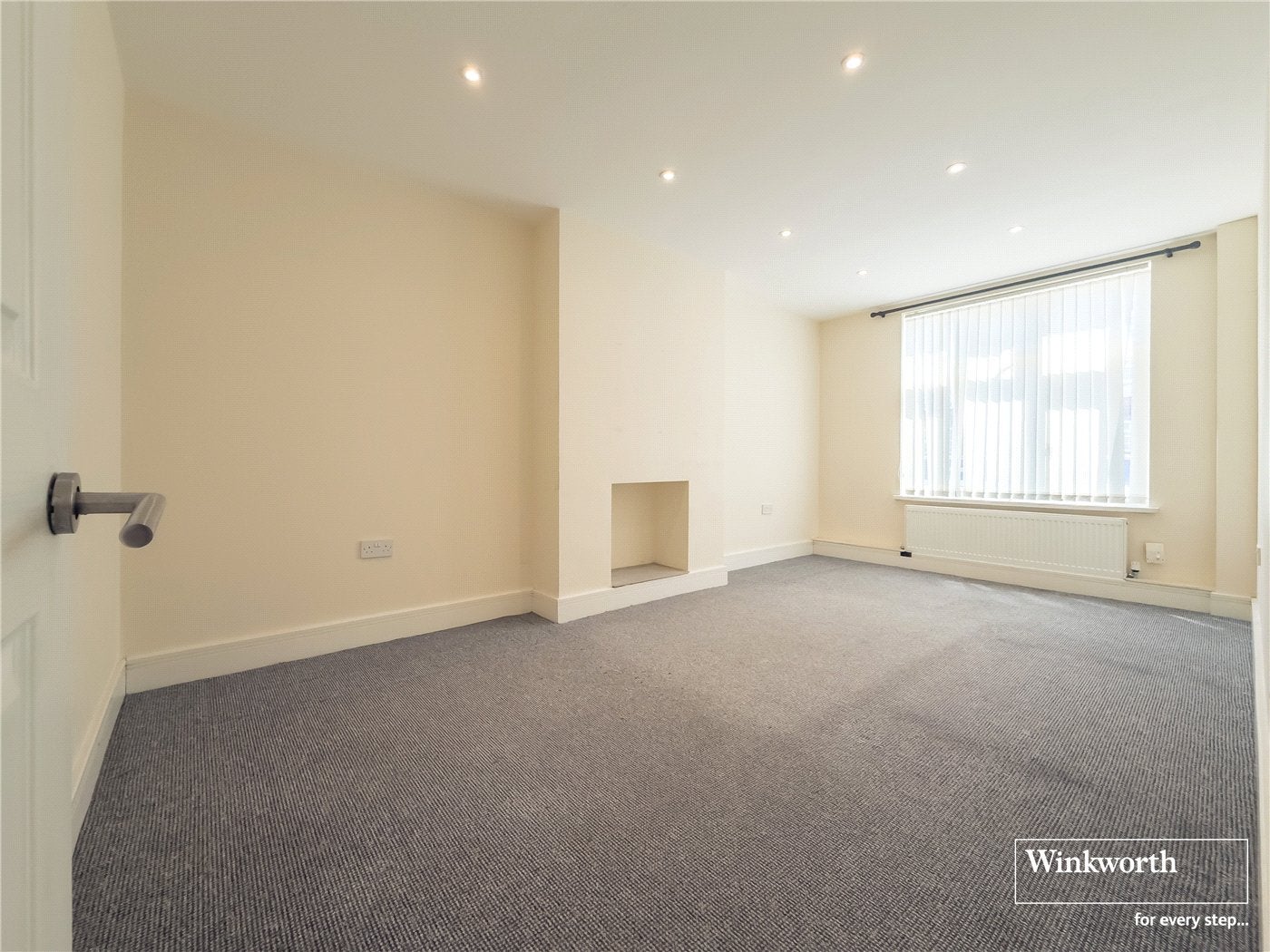 Flat Kingsbury Road in Greater London