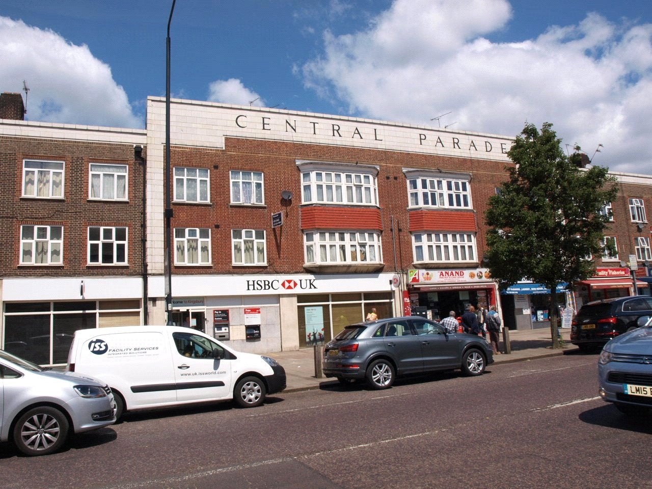 Flat Kingsbury Road in Greater London