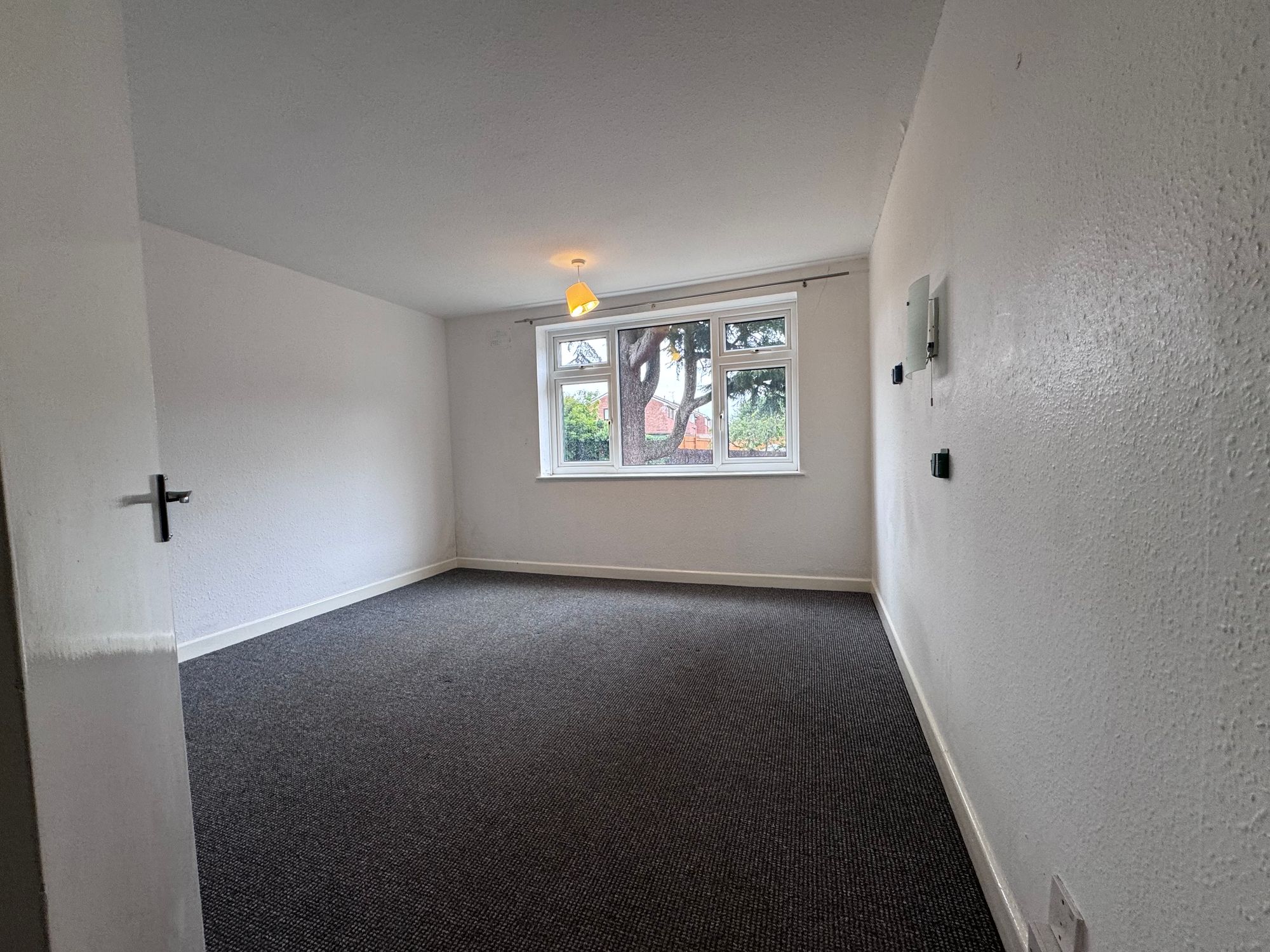 Flat Earlsdon Avenue South in Coventry