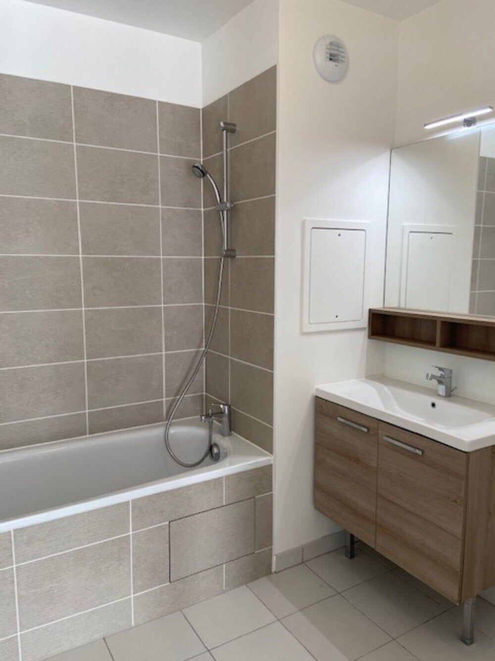 Flat Rue Josette Poirson in Bondoufle