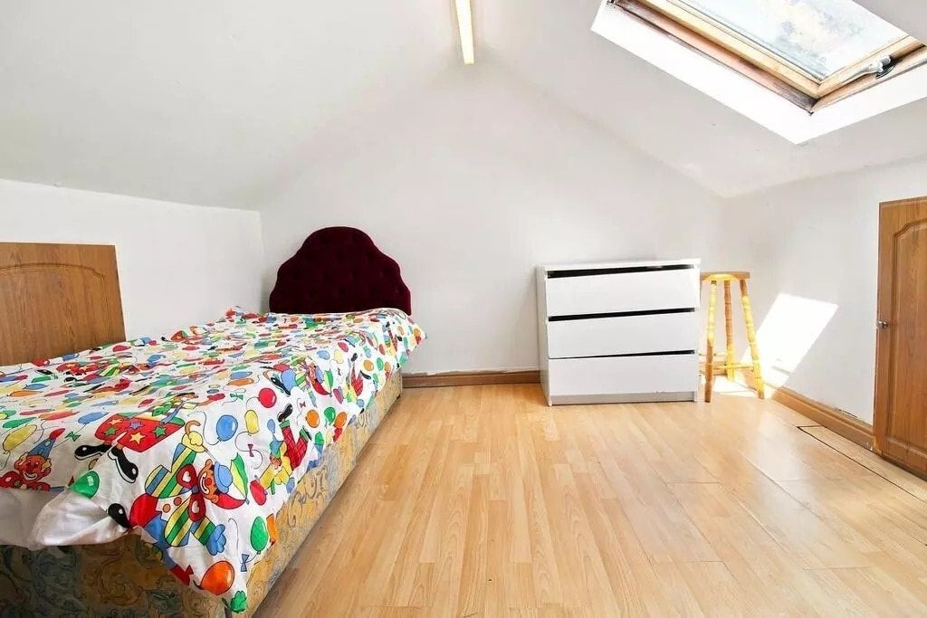 Flat Blackhorse Lane in Greater London