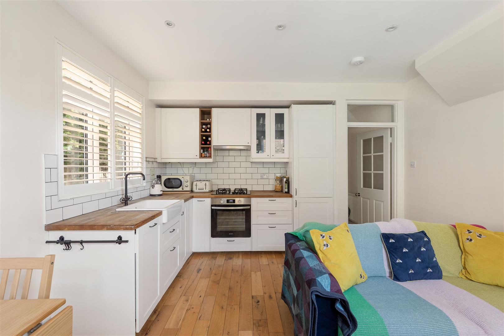 Flat Winns Terrace in Greater London