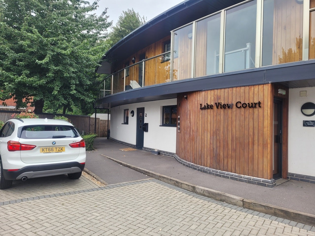 Flat Eleanor Way in Waltham Cross