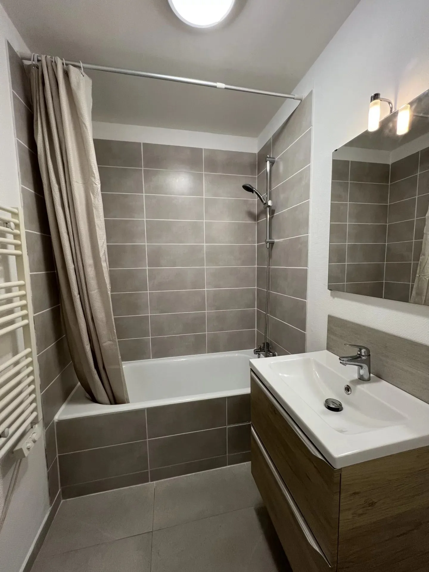 Appartement Avenue de Montpellier à Mèze