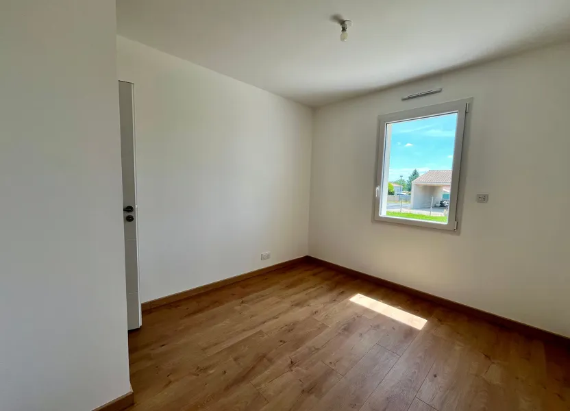 House Route de Coursay in Villiers-en-Plaine