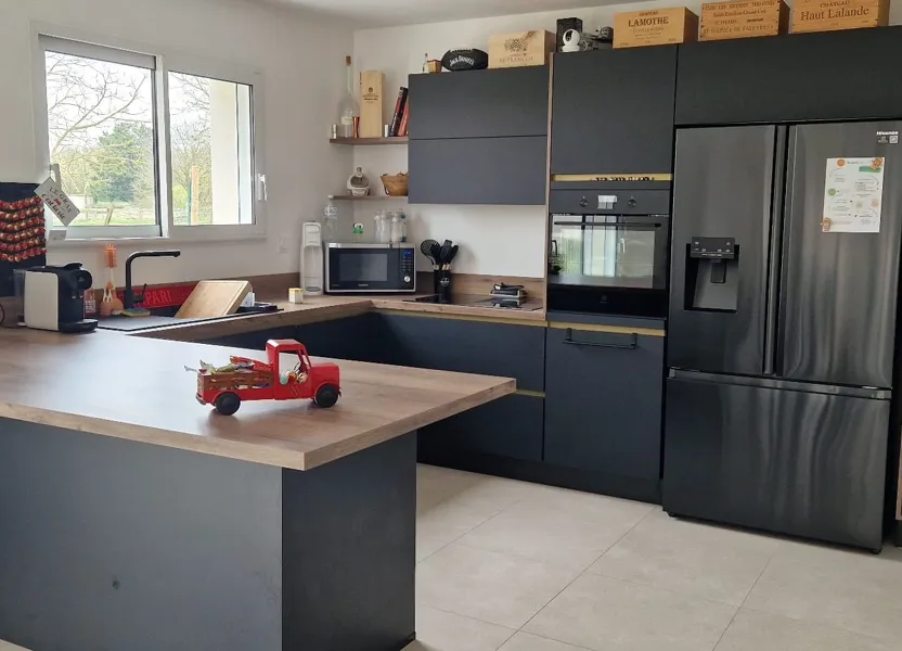 House Route de Coursay in Villiers-en-Plaine