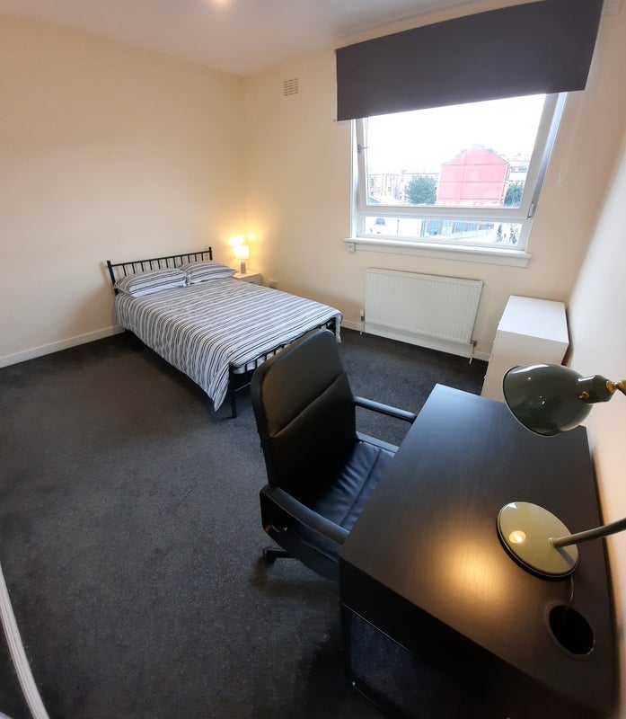 Room Observatory Lane in Glasgow