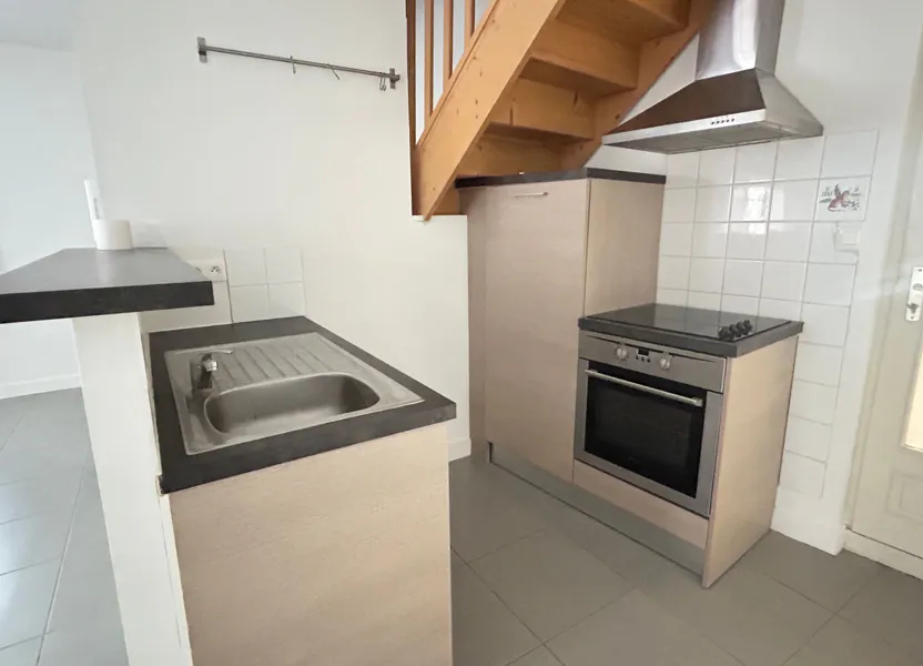 Flat Rue Jules Flour in Avignon