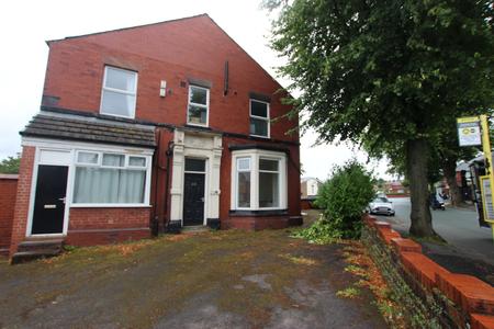 Flat Prescot Road in St Helens