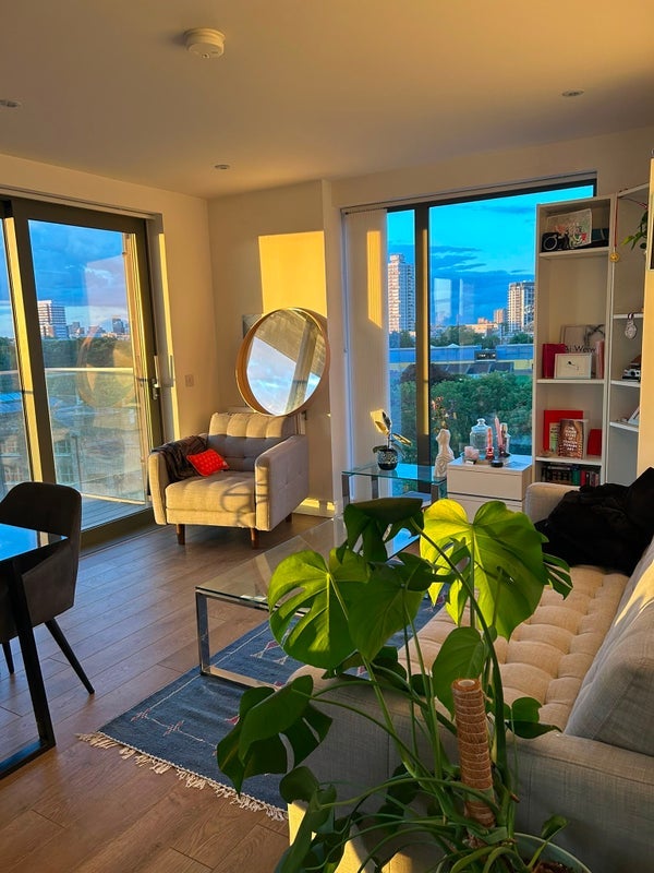 Room Ben Jonson Road in Greater London